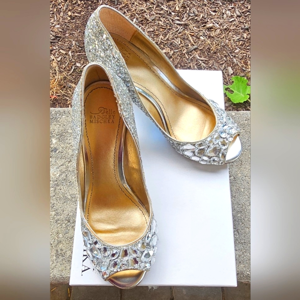 Belle Badgley Mischka Peep Toe Wedges